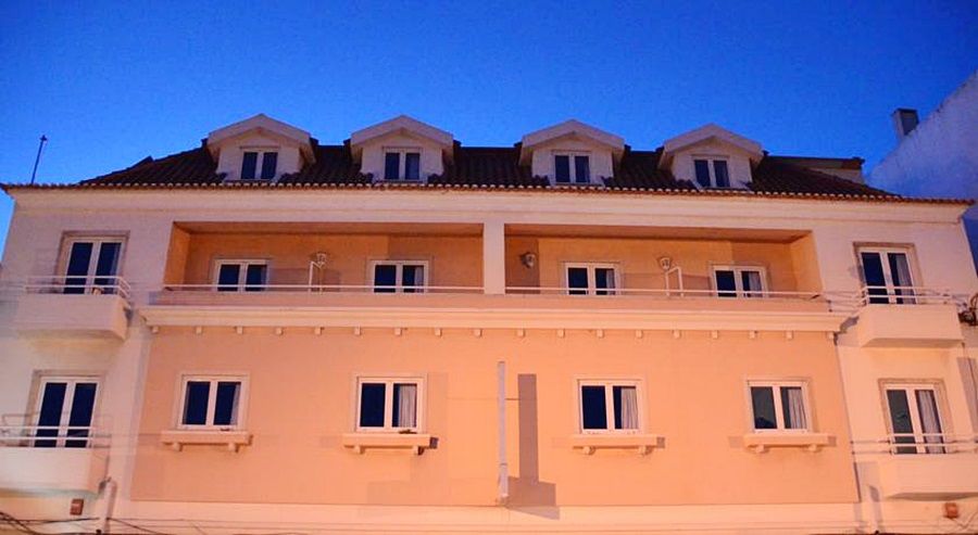 Ossiano'S Panzió Peniche Kültér fotó